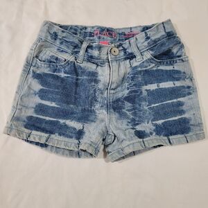 The Childrens Place Size 6 Blue Tie Dye Wash Denim Shortie Short